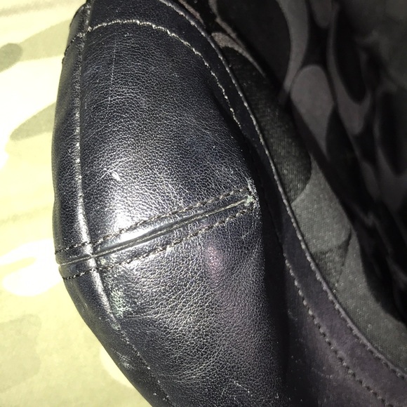 Authentic Coach crossbody purse - Picture 6 of 8